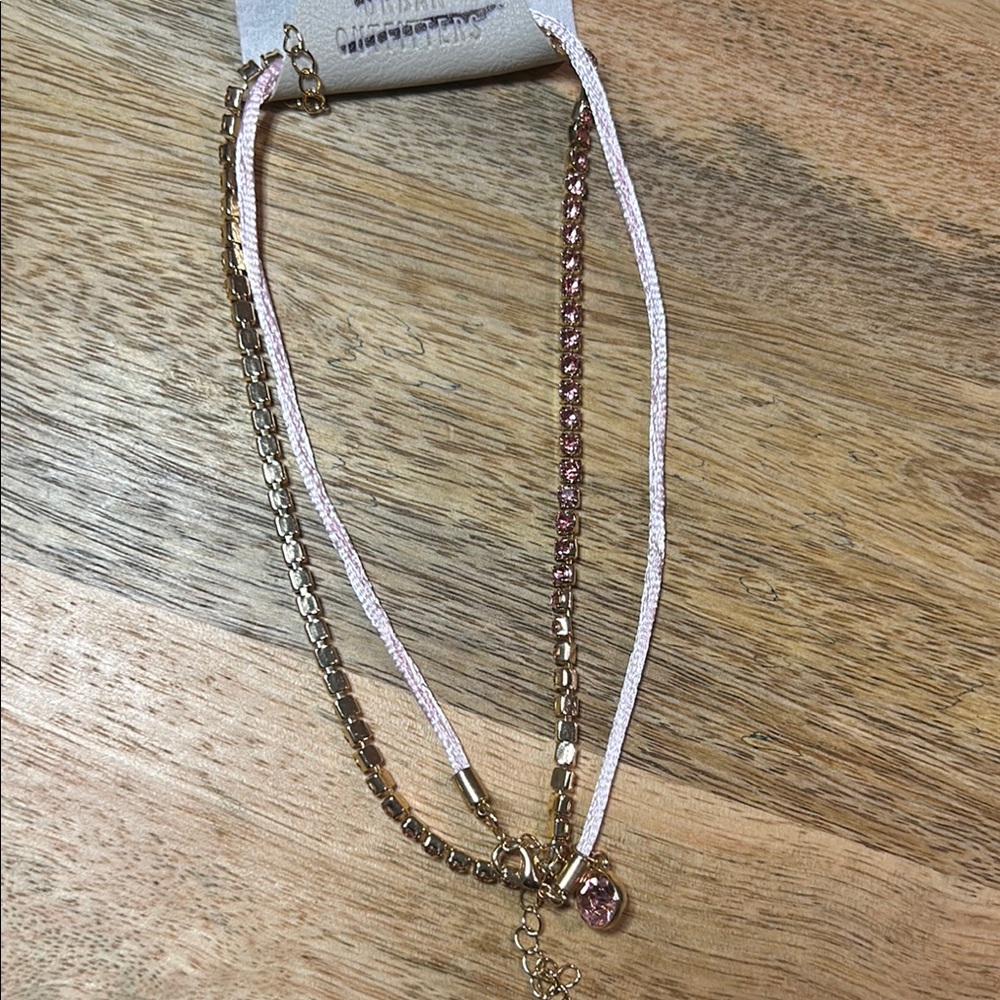 Urban OutfittersCharming Charlie Pink and Gold Necklace